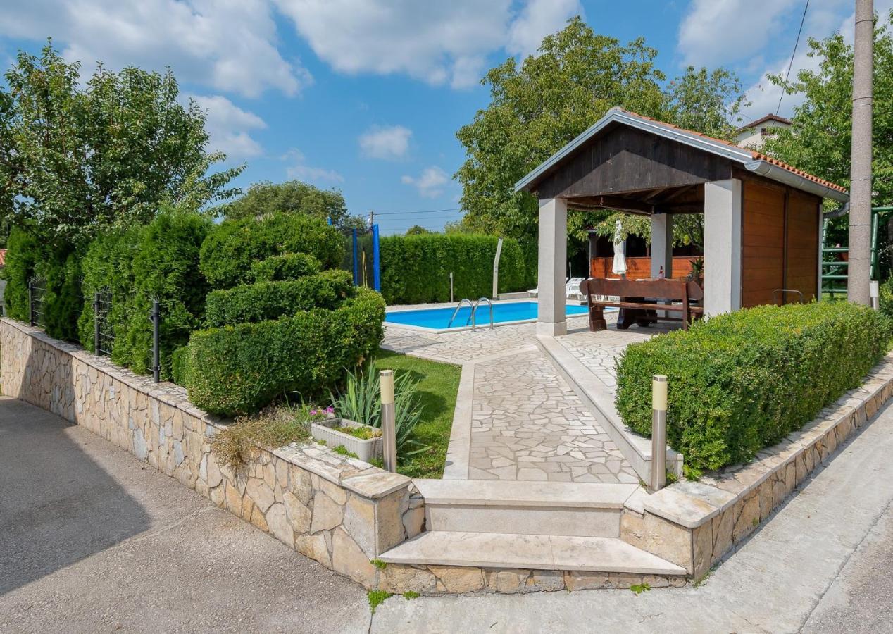 House Semy With Private Pool Villa Pazin Kültér fotó