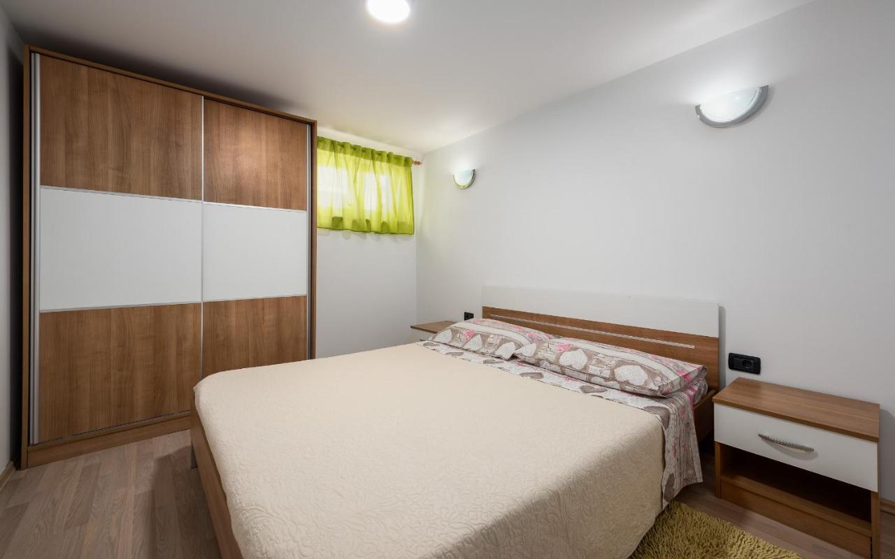 House Semy With Private Pool Villa Pazin Kültér fotó