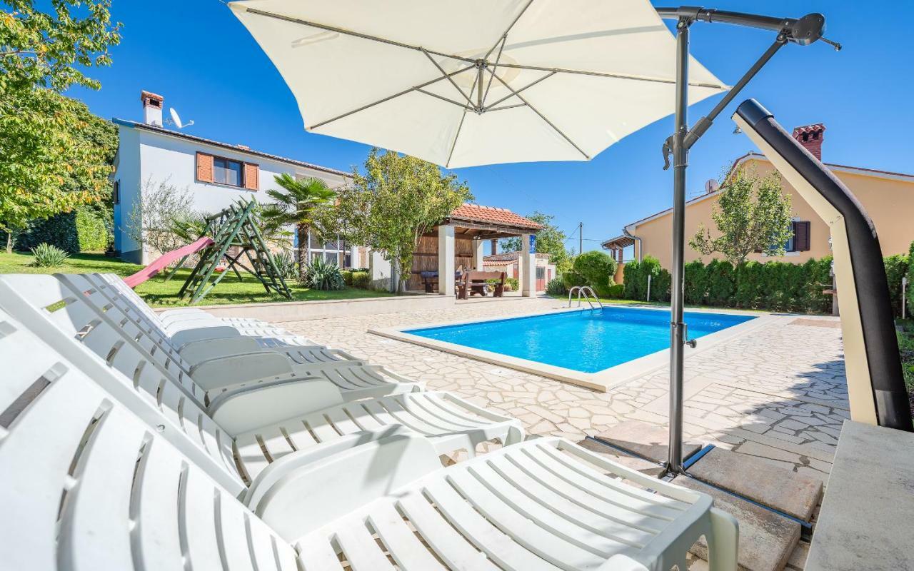 House Semy With Private Pool Villa Pazin Kültér fotó