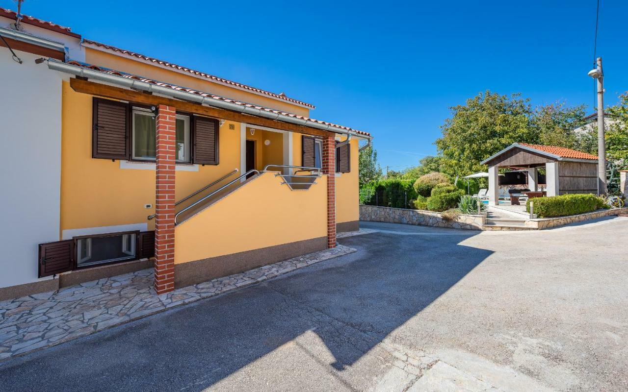 House Semy With Private Pool Villa Pazin Kültér fotó